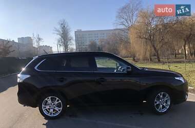 Внедорожник / Кроссовер Mitsubishi Outlander 2012 в Ивано-Франковске