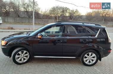 Mitsubishi Outlander 2012