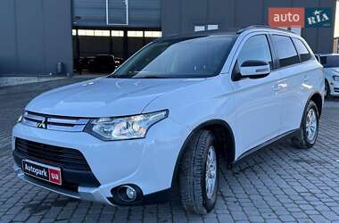 Позашляховик / Кросовер Mitsubishi Outlander 2014 в Львові