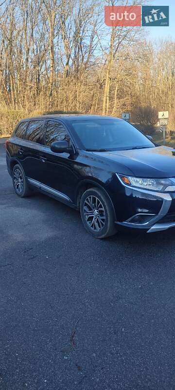 Позашляховик / Кросовер Mitsubishi Outlander 2016 в Знам'янці фото 6 Позашляховик / Кросовер Mitsubishi Outlander 2016 в Знам'янці