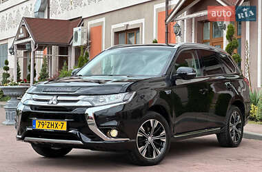 Mitsubishi Outlander 2016