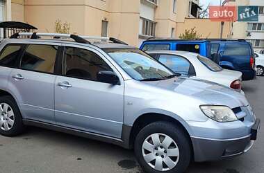 Позашляховик / Кросовер Mitsubishi Outlander 2008 в Києві