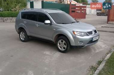 Внедорожник / Кроссовер Mitsubishi Outlander 2008 в 