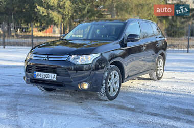 Mitsubishi Outlander 2014