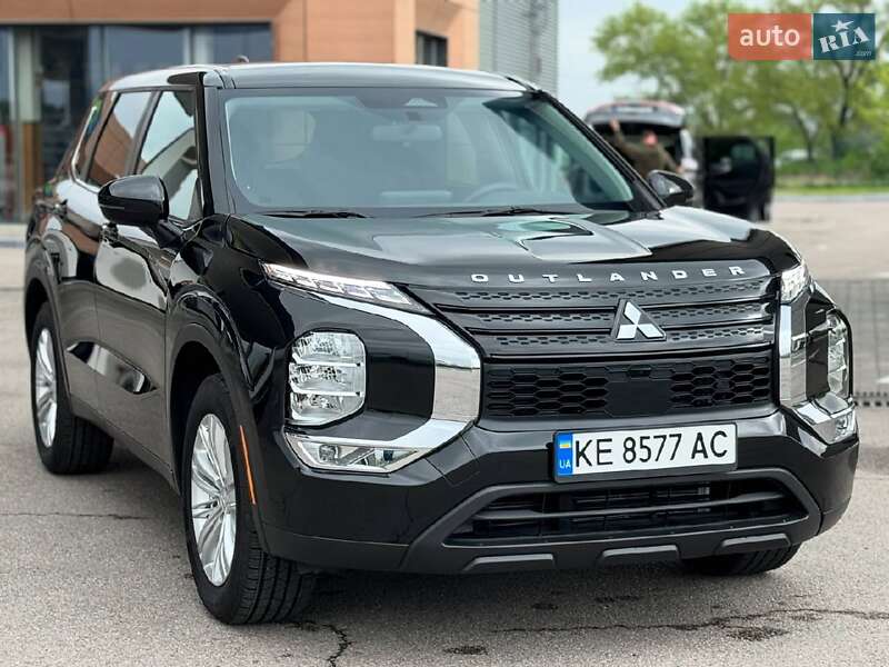 Позашляховик / Кросовер Mitsubishi Outlander 2021 в Києві фото 4 Позашляховик / Кросовер Mitsubishi Outlander 2021 в Києві