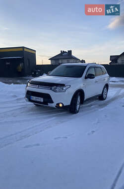 Позашляховик / Кросовер Mitsubishi Outlander 2014 в Тернополі