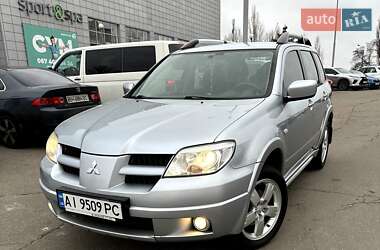 Позашляховик / Кросовер Mitsubishi Outlander 2008 в Києві