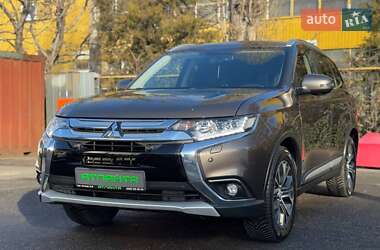 Позашляховик / Кросовер Mitsubishi Outlander 2018 в Одесі