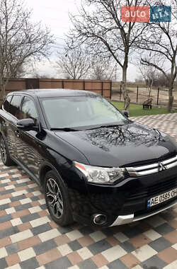 Mitsubishi Outlander 2014