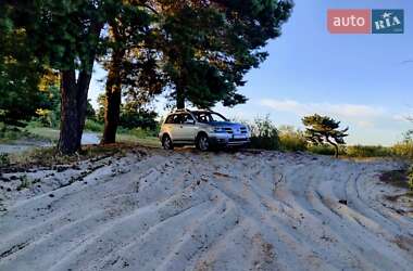 Внедорожник / Кроссовер Mitsubishi Outlander 2003 в 