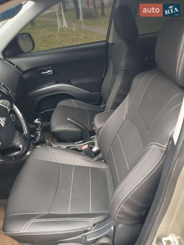 Позашляховик / Кросовер Mitsubishi Outlander 2008 в Кривому Розі