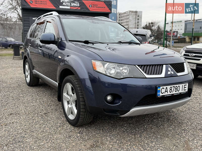 Позашляховик / Кросовер Mitsubishi Outlander 2008 в Черкасах