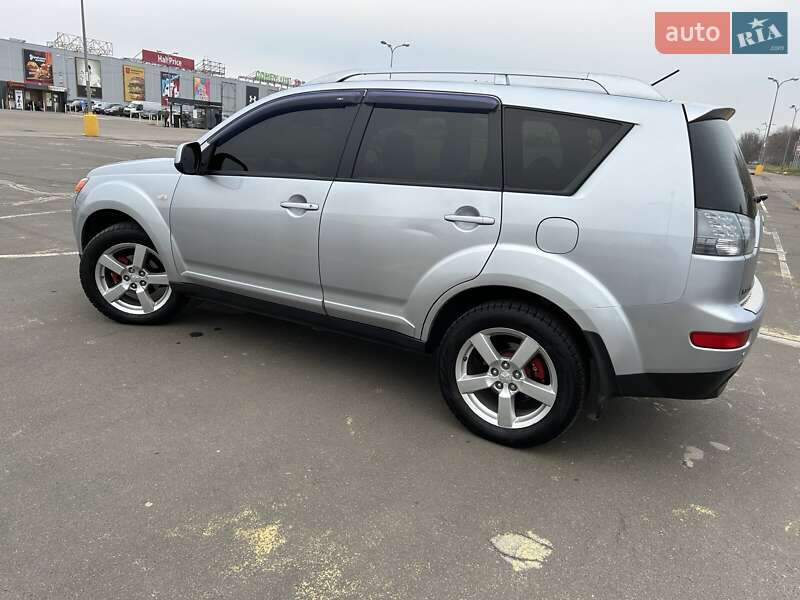 Позашляховик / Кросовер Mitsubishi Outlander 2007 в Одесі