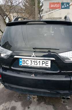 Позашляховик / Кросовер Mitsubishi Outlander 2011 в Львові