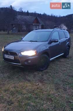 Позашляховик / Кросовер Mitsubishi Outlander 2010 в Косові