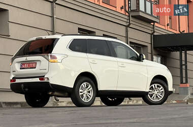 Позашляховик / Кросовер Mitsubishi Outlander 2013 в Дрогобичі