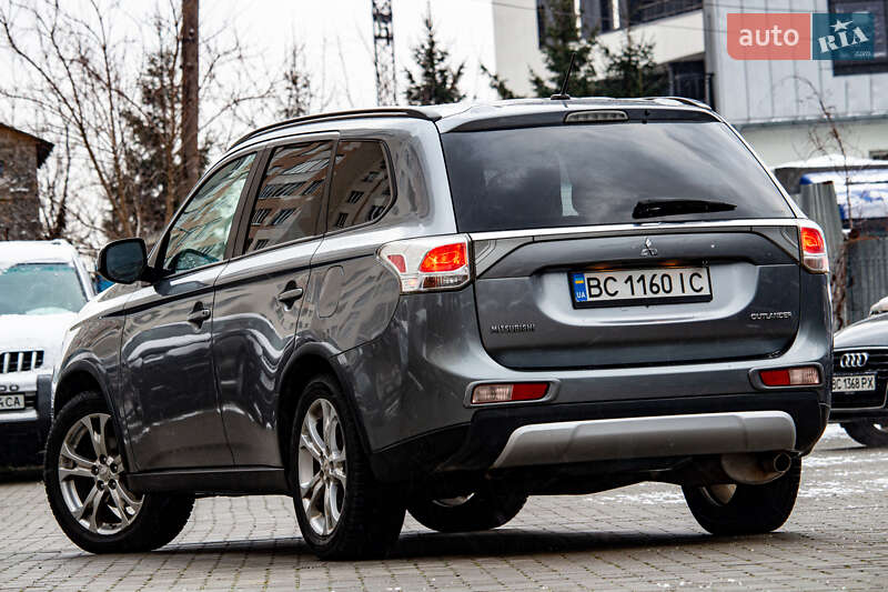 Позашляховик / Кросовер Mitsubishi Outlander 2015 в Львові фото 11 Позашляховик / Кросовер Mitsubishi Outlander 2015 в Львові