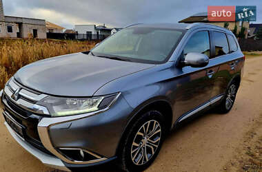 Mitsubishi Outlander 2016