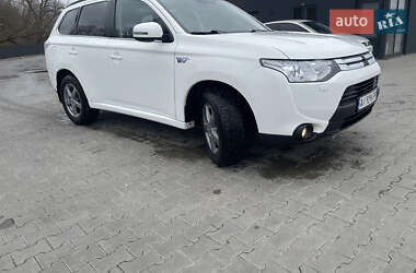 Mitsubishi Outlander 2013