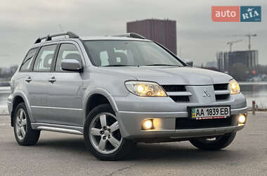 Позашляховик / Кросовер Mitsubishi Outlander 2007 в Києві