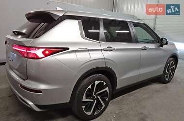 Внедорожник / Кроссовер Mitsubishi Outlander 2024 в Харькове