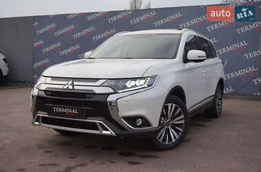 Позашляховик / Кросовер Mitsubishi Outlander 2021 в Одесі