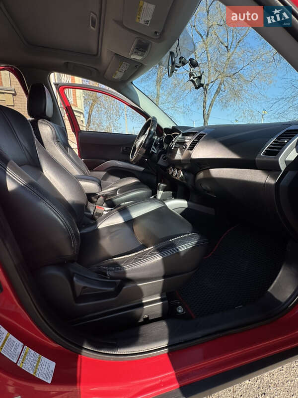 Позашляховик / Кросовер Mitsubishi Outlander 2007 в Ізмаїлі
