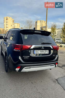 Позашляховик / Кросовер Mitsubishi Outlander 2020 в Львові