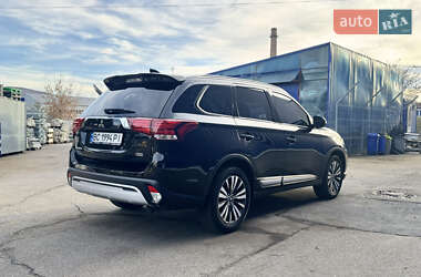 Позашляховик / Кросовер Mitsubishi Outlander 2020 в Львові