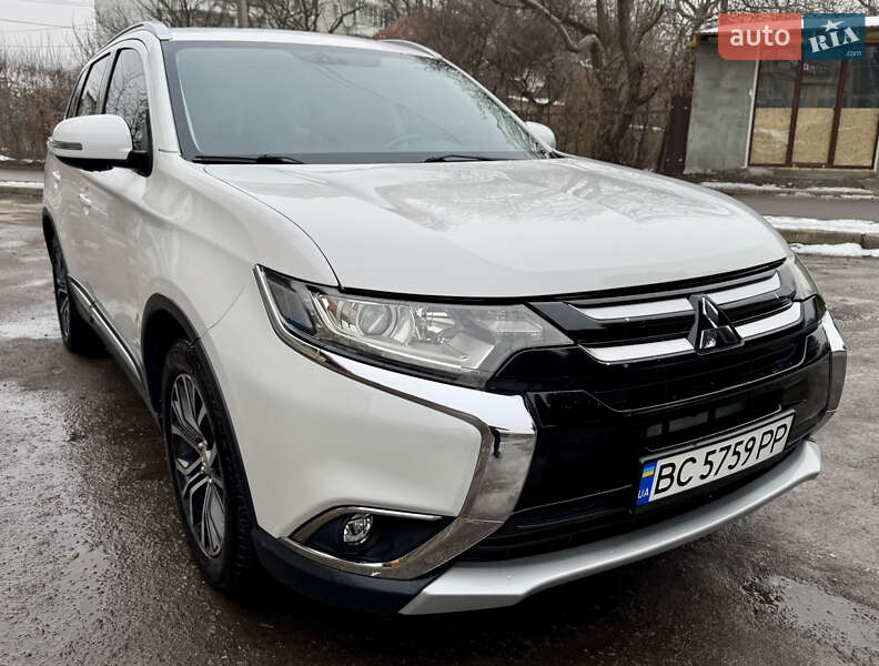 Внедорожник / Кроссовер Mitsubishi Outlander 2018 в Львове