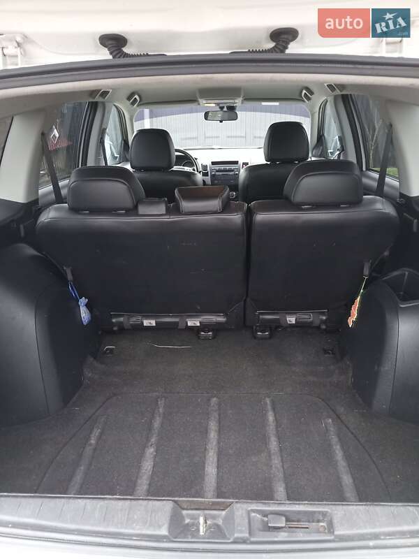 Позашляховик / Кросовер Mitsubishi Outlander 2011 в Шептицькому