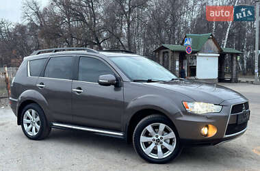 Mitsubishi Outlander 2011