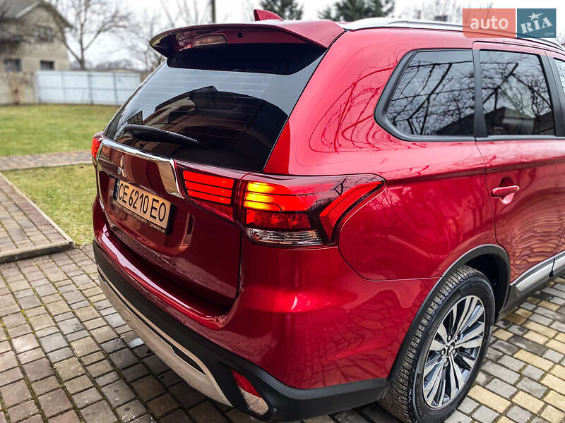 Внедорожник / Кроссовер Mitsubishi Outlander 2023 в Черновцах фото 41 Внедорожник / Кроссовер Mitsubishi Outlander 2023 в Черновцах