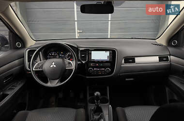 Позашляховик / Кросовер Mitsubishi Outlander 2013 в Дубні