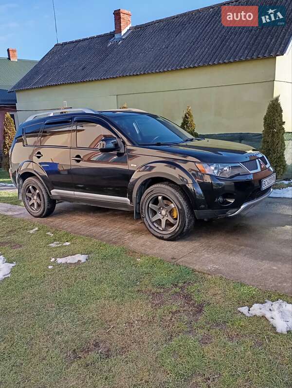 Внедорожник / Кроссовер Mitsubishi Outlander 2008 в Винниках