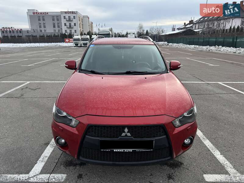 Mitsubishi Outlander 2010