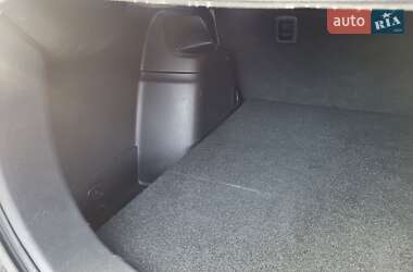 Внедорожник / Кроссовер Mitsubishi Outlander 2016 в 