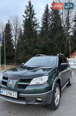 Внедорожник / Кроссовер Mitsubishi Outlander 2006 в 