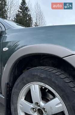 Внедорожник / Кроссовер Mitsubishi Outlander 2006 в 