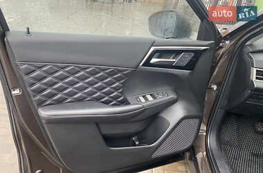 Внедорожник / Кроссовер Mitsubishi Outlander 2022 в 
