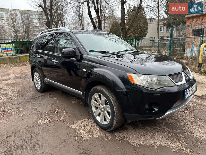 Позашляховик / Кросовер Mitsubishi Outlander 2007 в Житомирі