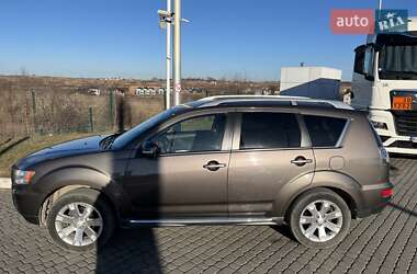 Внедорожник / Кроссовер Mitsubishi Outlander 2010 в Львове