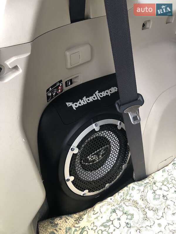 Внедорожник / Кроссовер Mitsubishi Outlander 2010 в Ратным фото 14 Внедорожник / Кроссовер Mitsubishi Outlander 2010 в Ратным