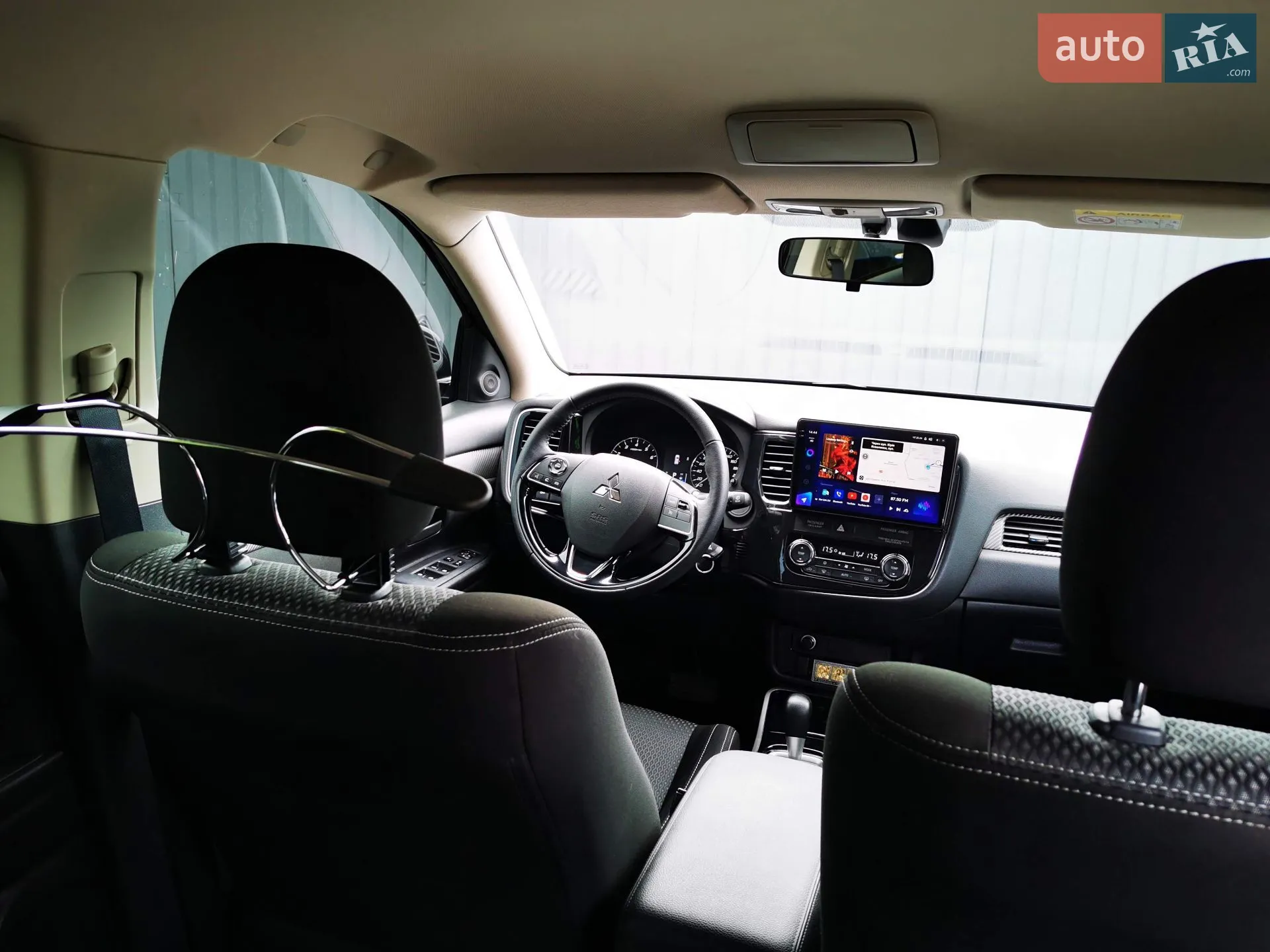 2017 Mitsubishi Outlander - мініатюра 9
