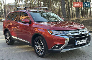 Mitsubishi Outlander 2015