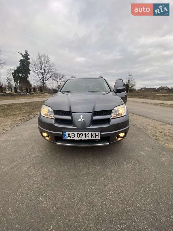 Внедорожник / Кроссовер Mitsubishi Outlander 2007 в Калиновке