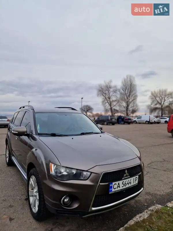 Mitsubishi Outlander