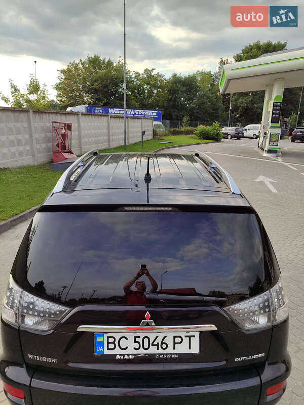 Внедорожник / Кроссовер Mitsubishi Outlander 2009 в Стрые