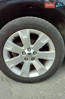 Внедорожник / Кроссовер Mitsubishi Outlander 2009 в 