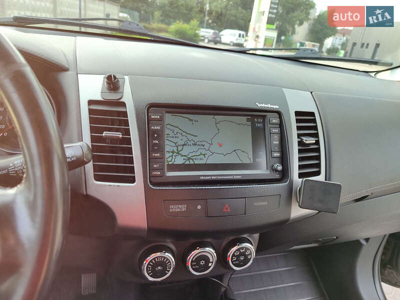 Внедорожник / Кроссовер Mitsubishi Outlander 2009 в Стрые